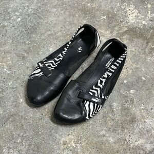 Vintage Puma Black Zebra Print Athletic Flats